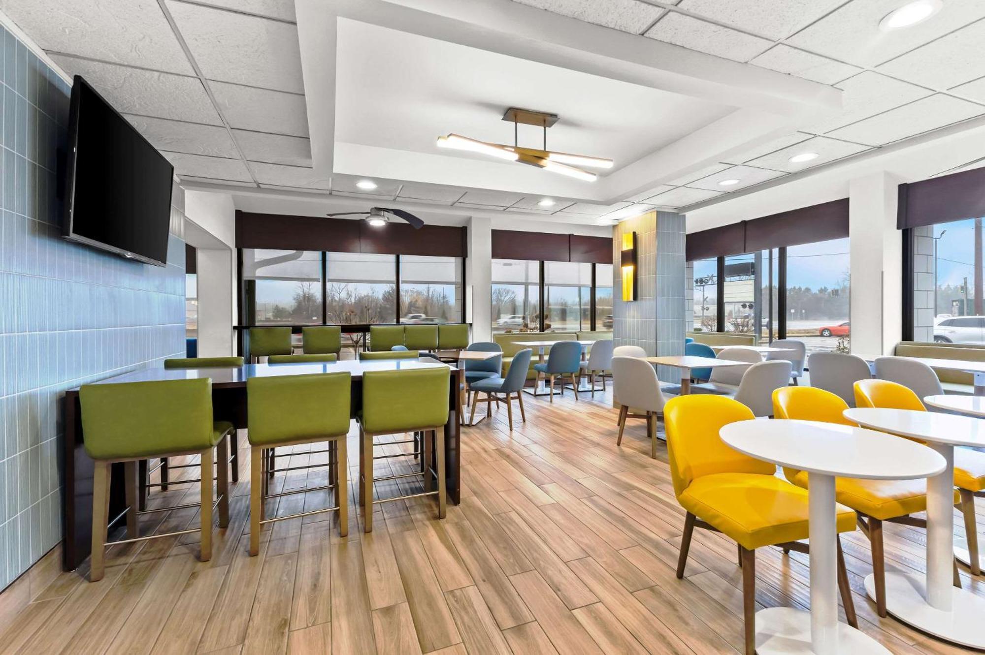 Comfort Inn&Suites Evansville Airport Eksteriør bilde